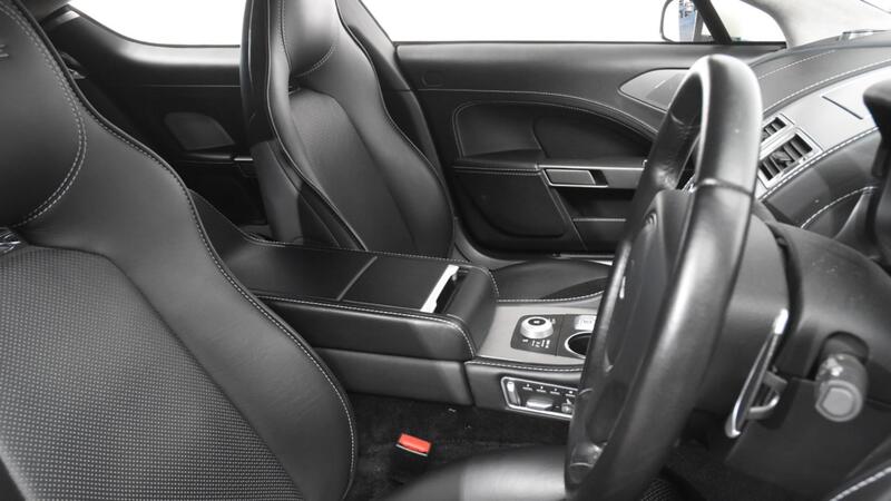 ASTON MARTIN RAPIDE