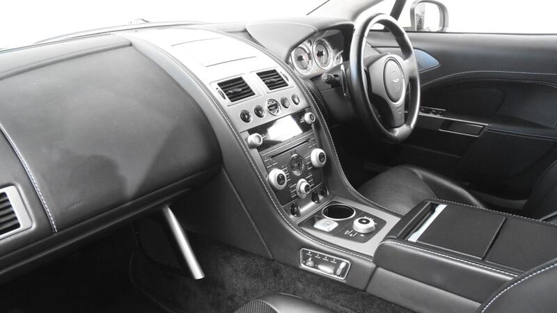 ASTON MARTIN RAPIDE