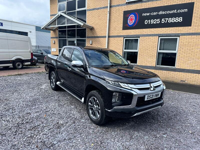 MITSUBISHI L200