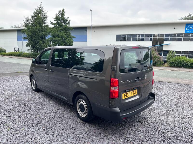 VAUXHALL VIVARO