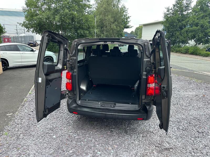 VAUXHALL VIVARO